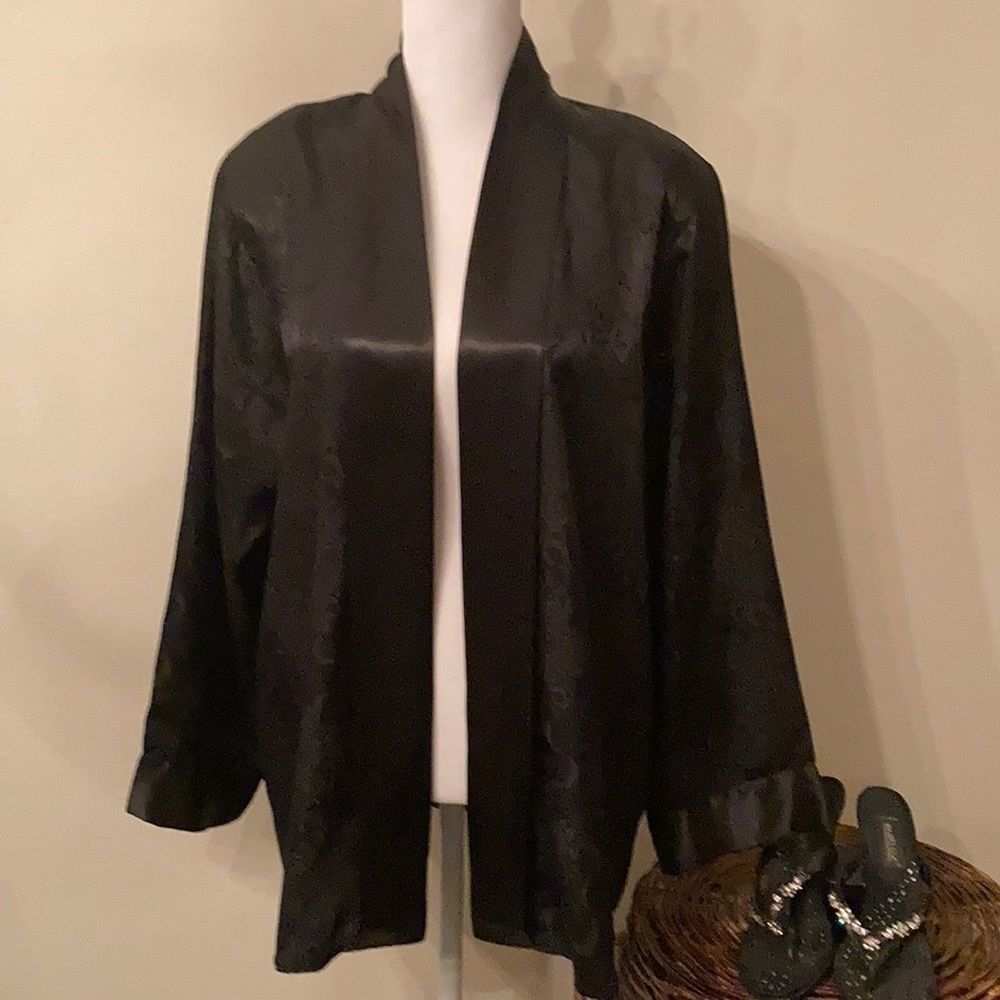 🍓Vintage Erica Taylor Black Satin Robe/Jacket